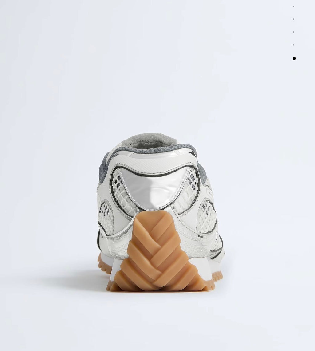 Silver Bottega