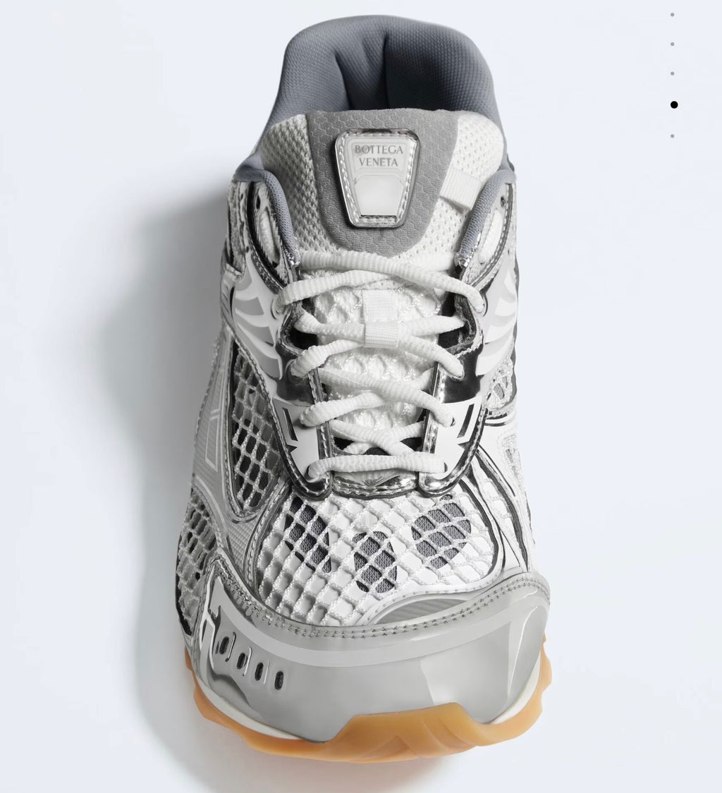 Silver Bottega